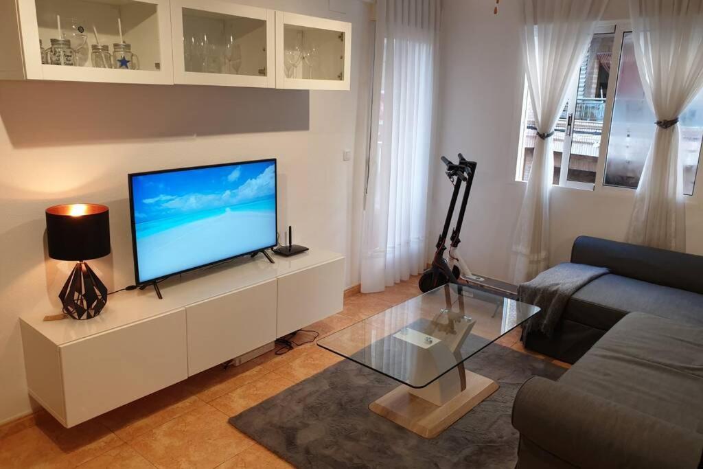 Apartment Playa Cura 150M + Electric Scooters Torrevieja Ngoại thất bức ảnh