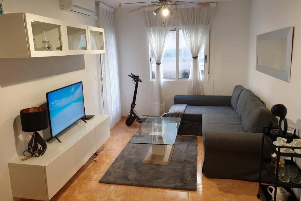 Apartment Playa Cura 150M + Electric Scooters Torrevieja Ngoại thất bức ảnh
