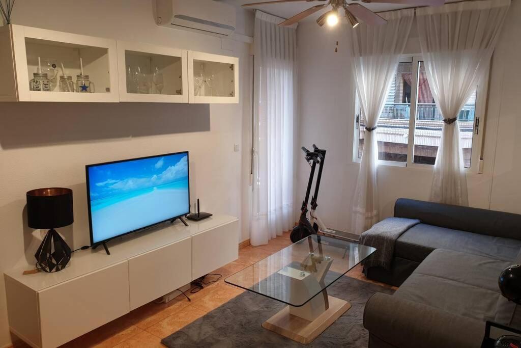 Apartment Playa Cura 150M + Electric Scooters Torrevieja Ngoại thất bức ảnh